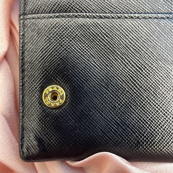 Authentic Prada Saffiano Fiocco Nero wallet in black - Picture 7 of 13